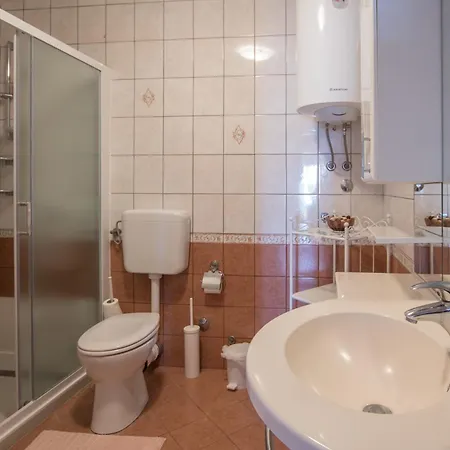 Apartment Appartmani Punta