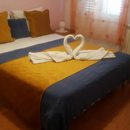 Appartmani Punta Apartment *