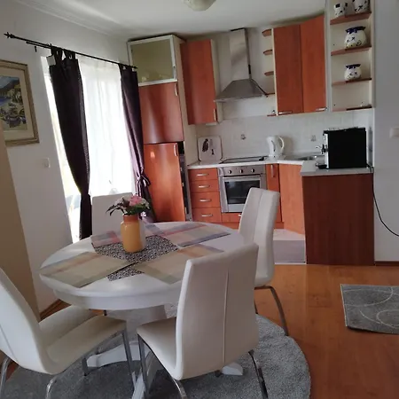 Appartmani Punta アパート