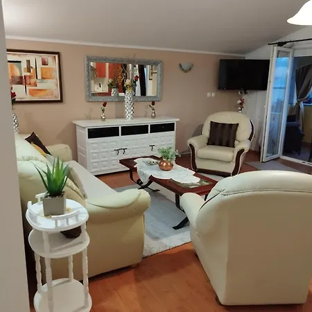 Appartmani Punta * ウマグ