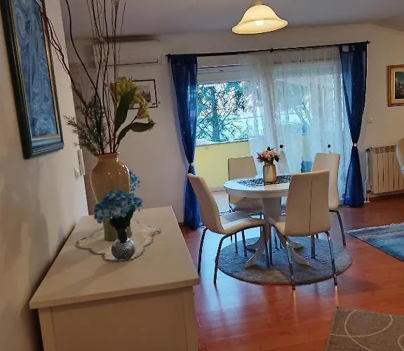 Appartmani Punta 아파트 *