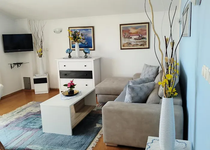 Appartmani Punta 우마그