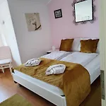 Appartmani Punta Apartament